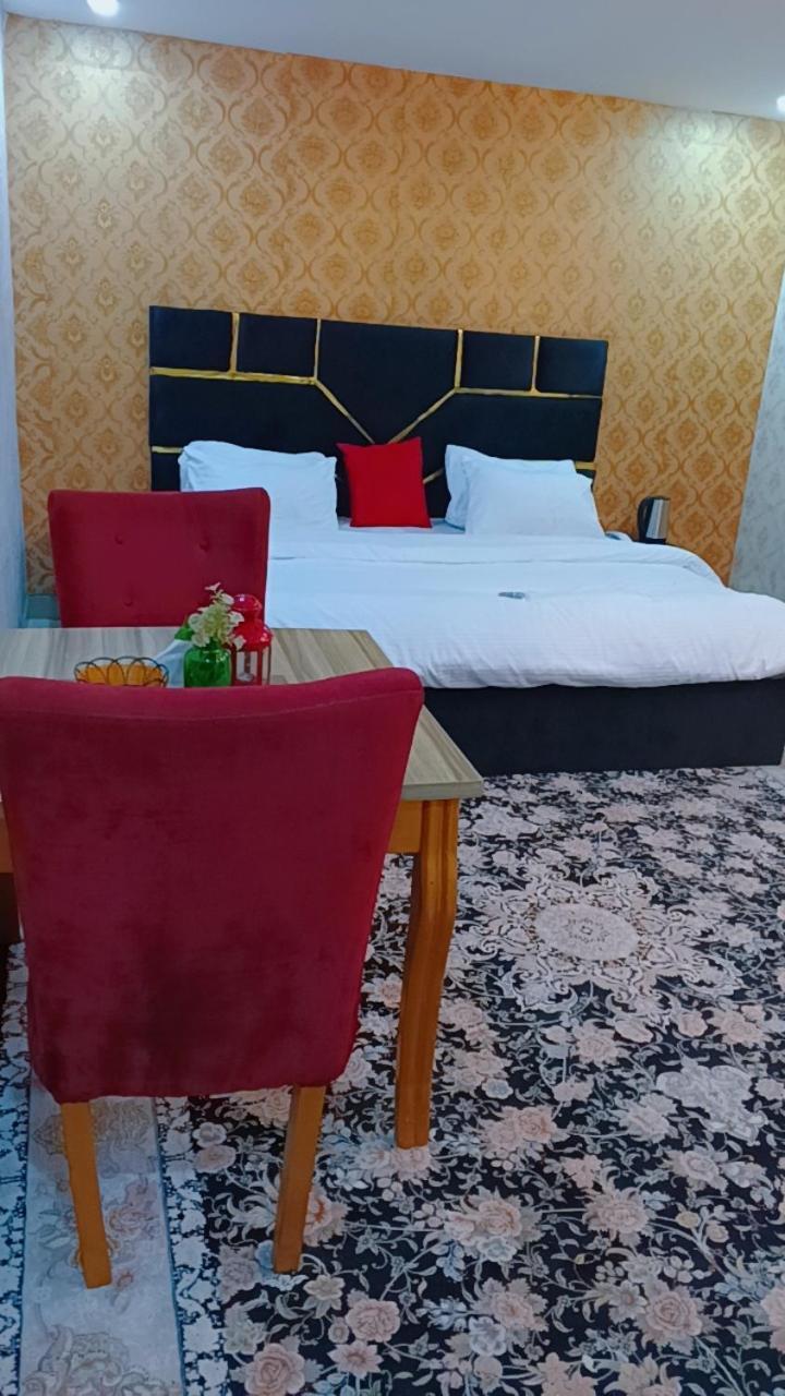Nuit De Paris Hotel Abuja Exterior photo