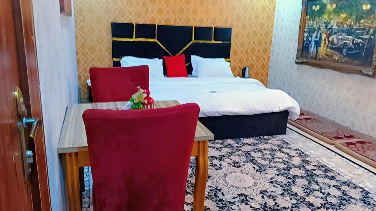 Nuit De Paris Hotel Abuja Exterior photo